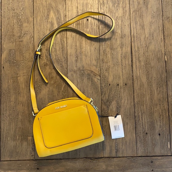 Steve Madden Handbags - NWT Steve Madden Mustard Crossbody Bag